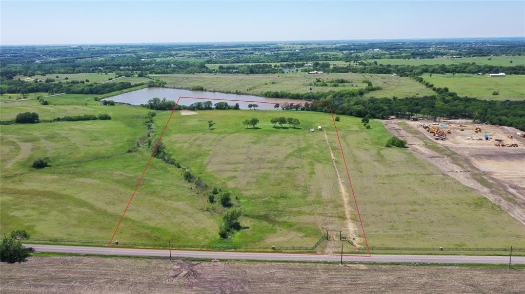 32.99 acres in Collin County