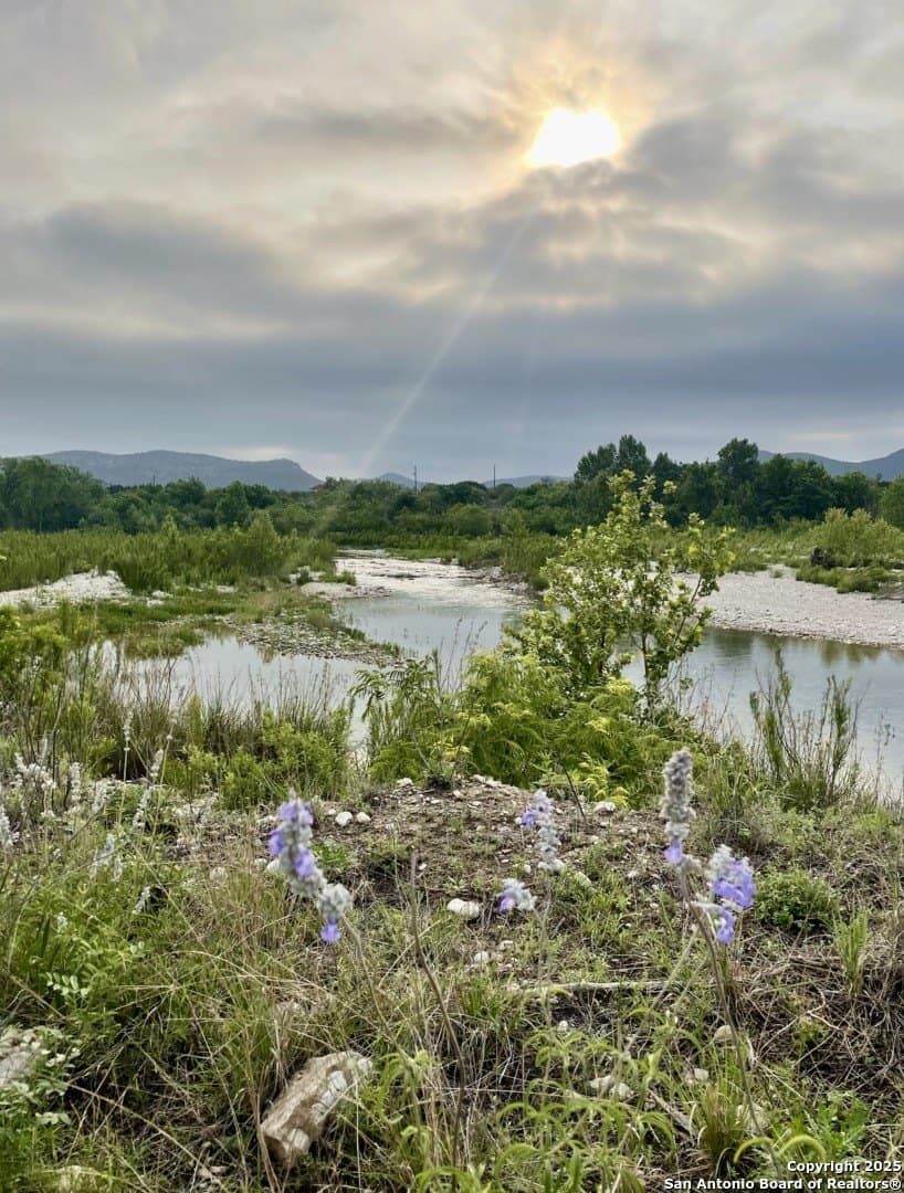 11.52 acres in Uvalde County - photo 29