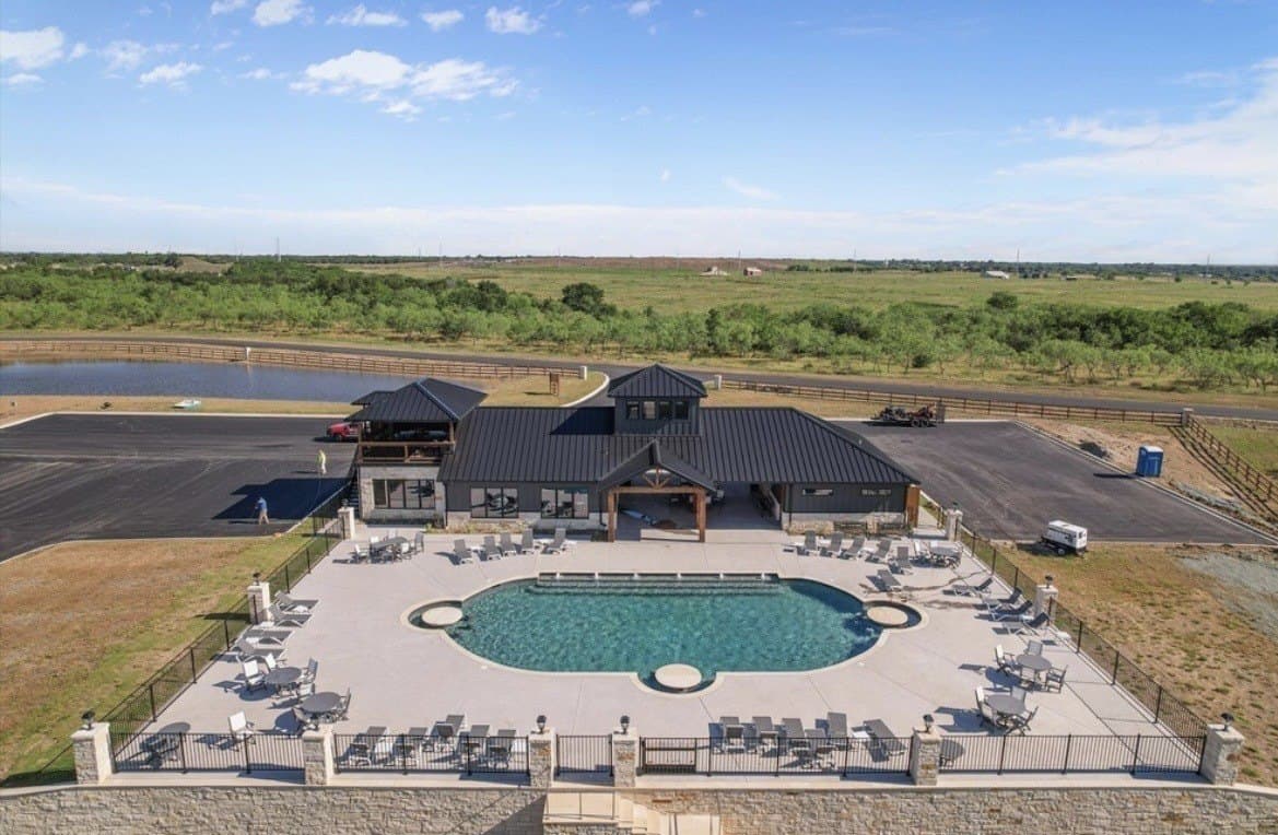 1.44 acres in Navarro County - photo 2
