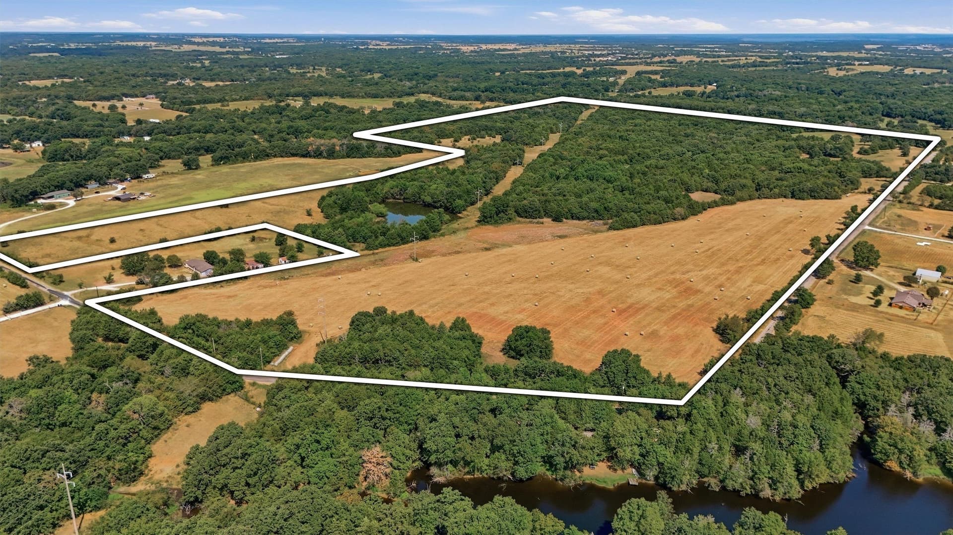 97.95 acres in Grayson County - photo 2