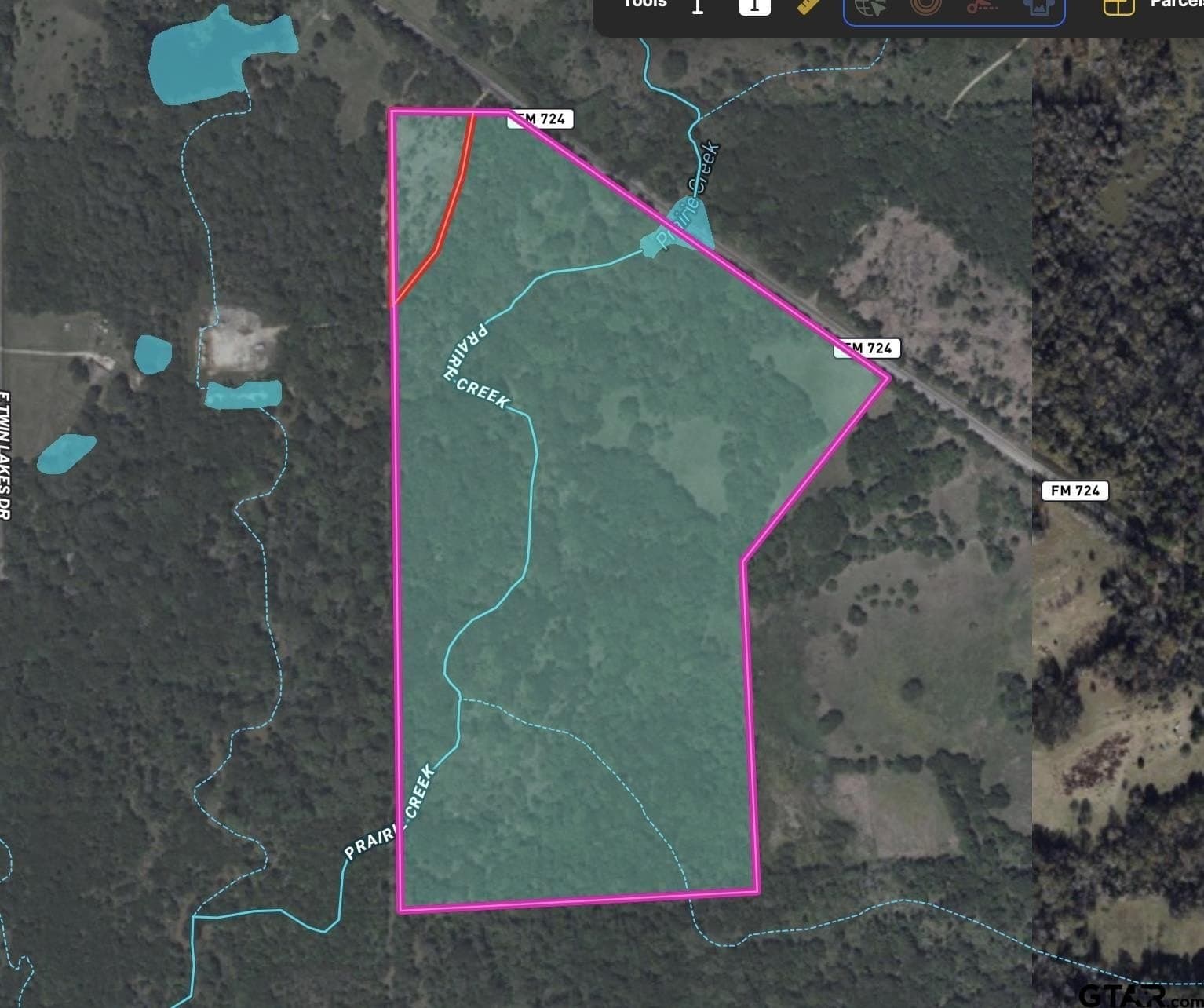 70 acres in Smith County