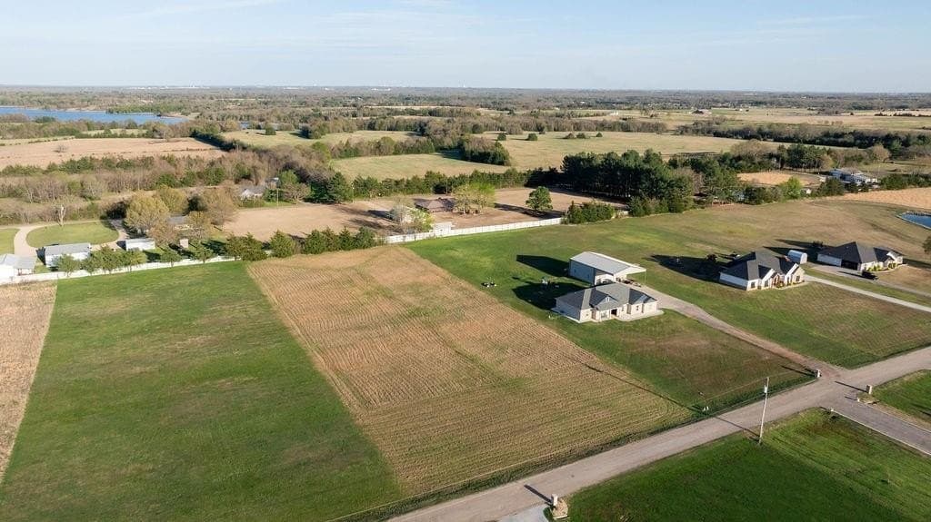 1.94 acres in Lamar County