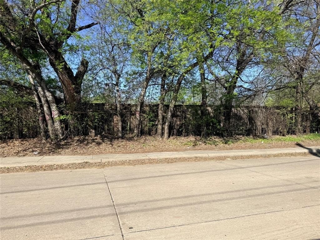 0.24 acres in Tarrant County gallery image 2