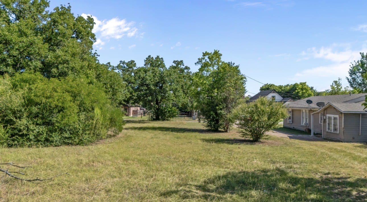 0.72 acres in Tarrant County - photo 4