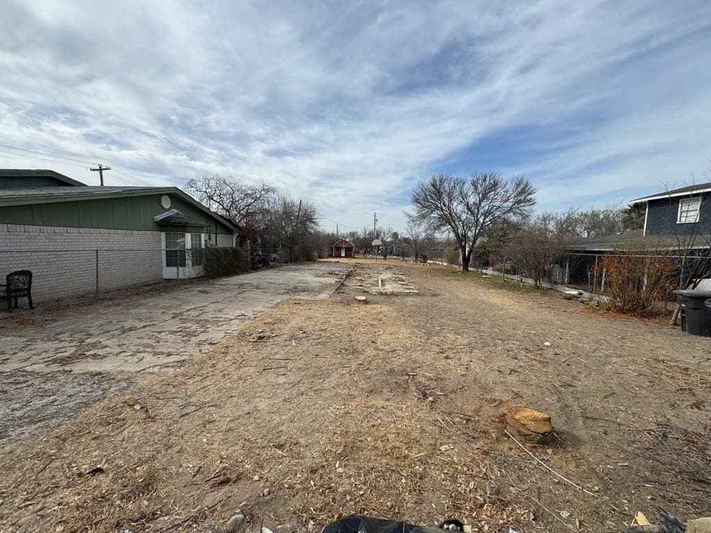 0.28 acres in Maverick County