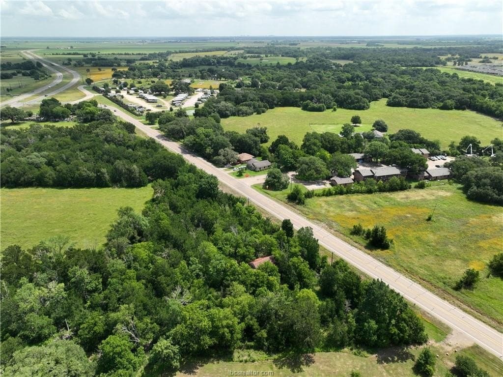 1 acres in Burleson County - photo 9