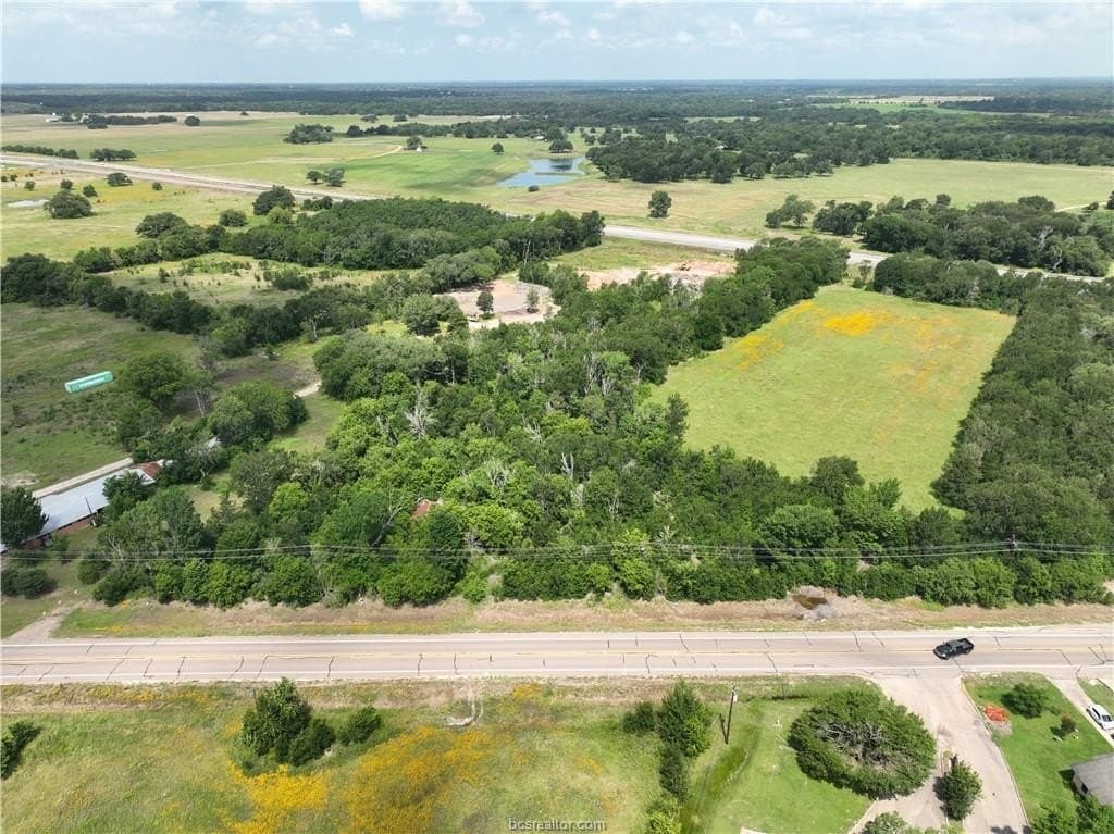 1 acres in Burleson County gallery image 2