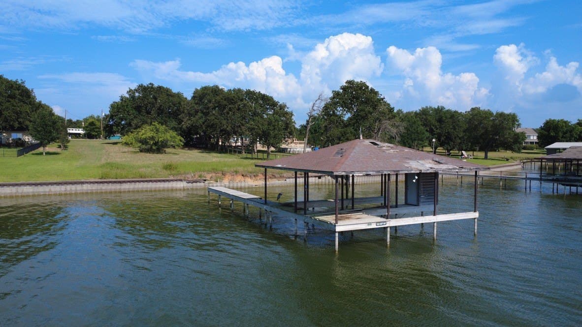 0.5 acres in Navarro County gallery image 4