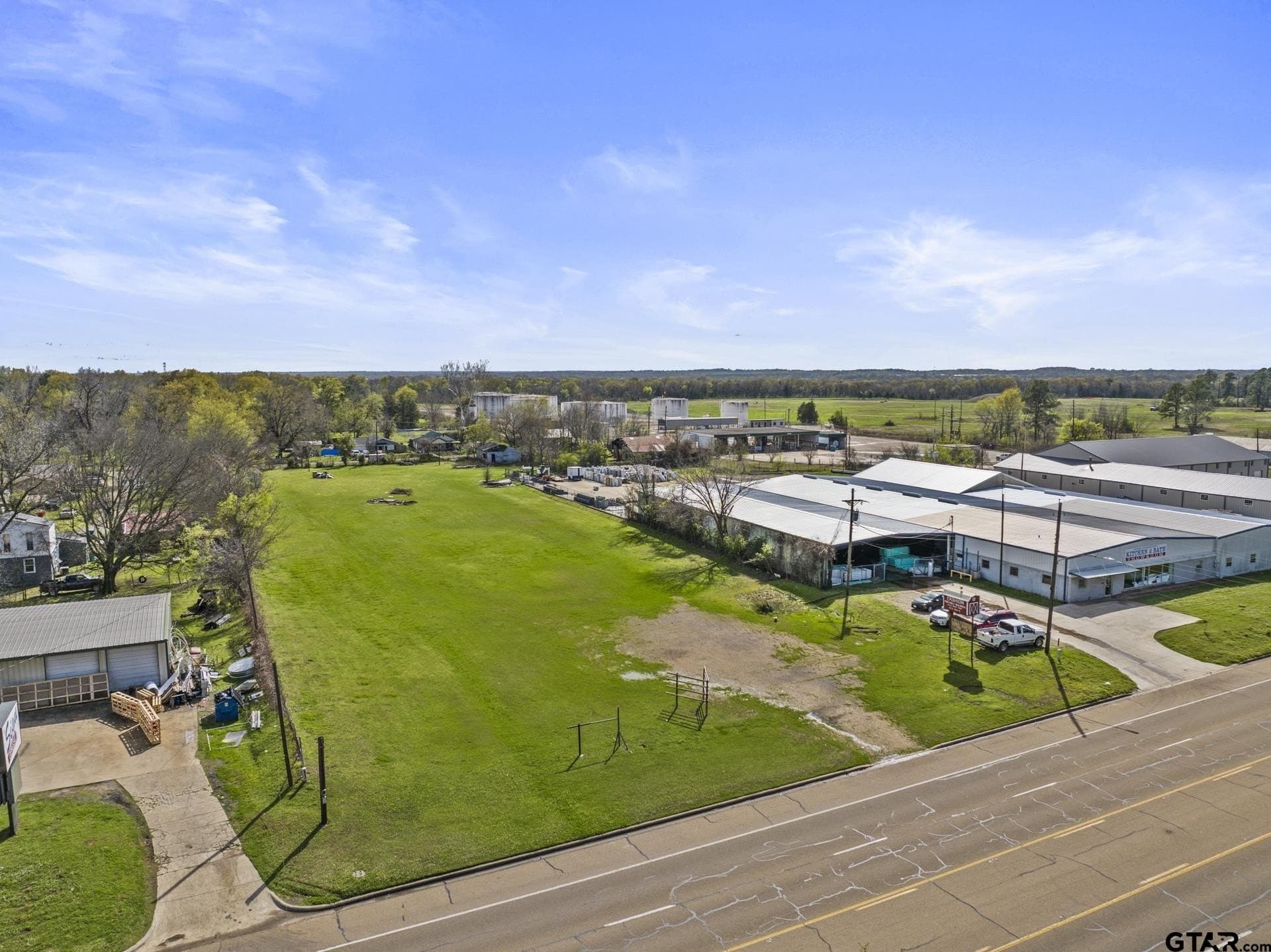 2.42 acres in Titus County