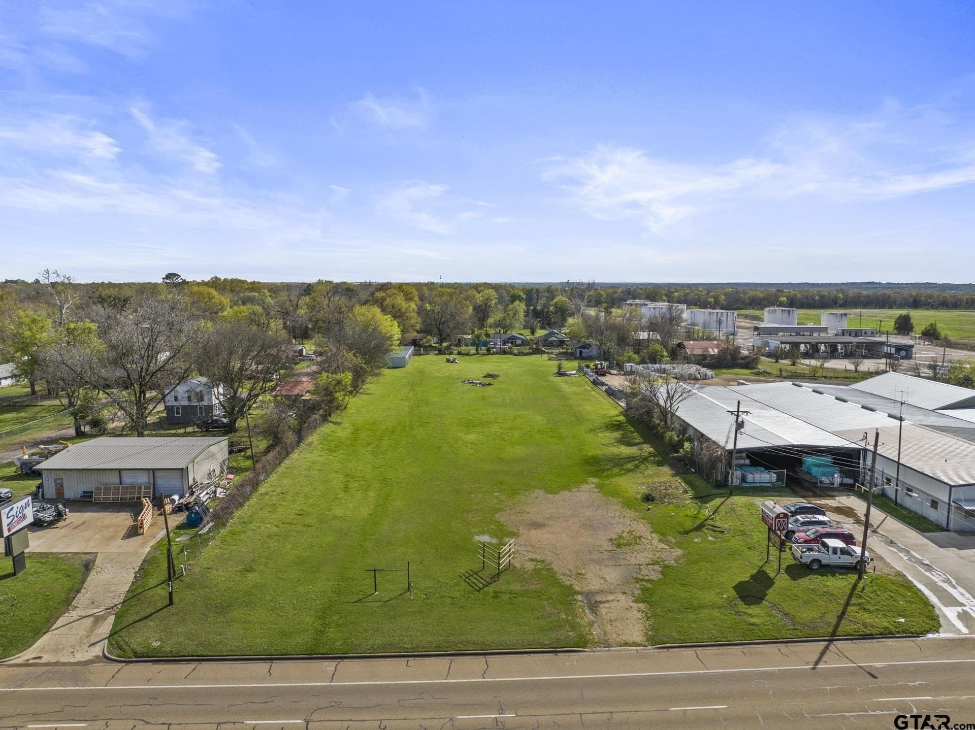 2.42 acres in Titus County gallery image 2