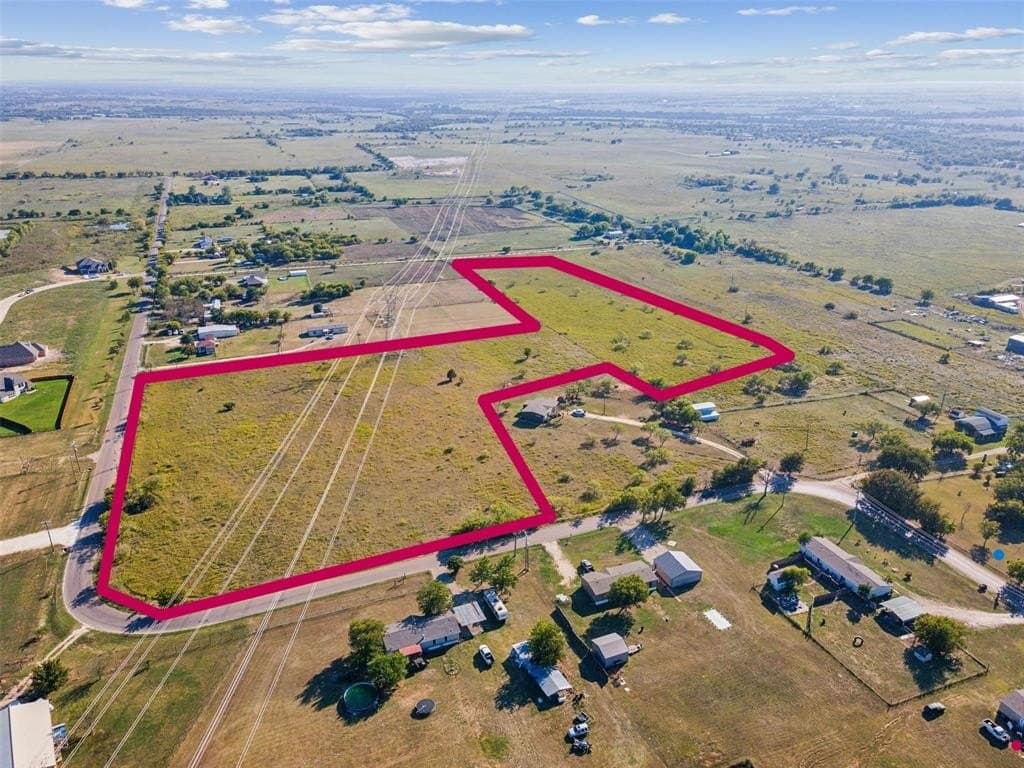 16 acres in Johnson County gallery image 2