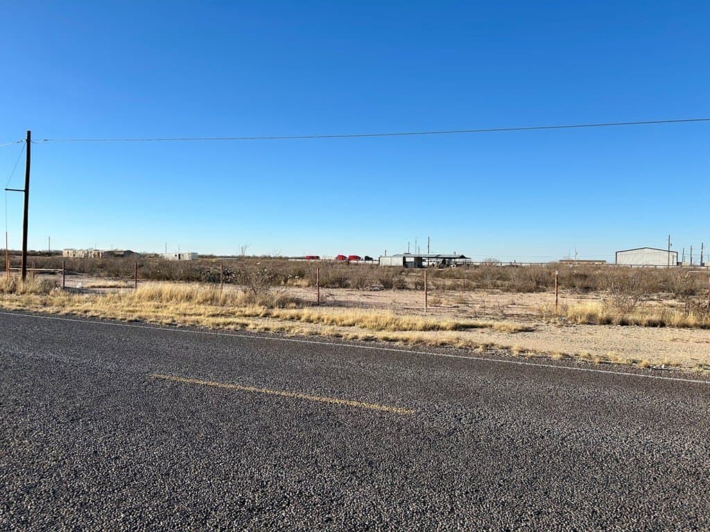 4.9 acres in Pecos County - photo 4