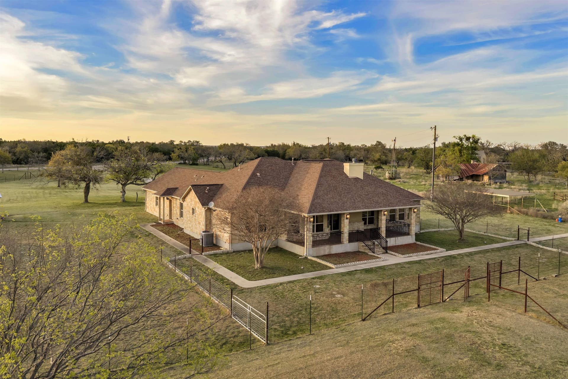 25 acres in Burnet County gallery image 2