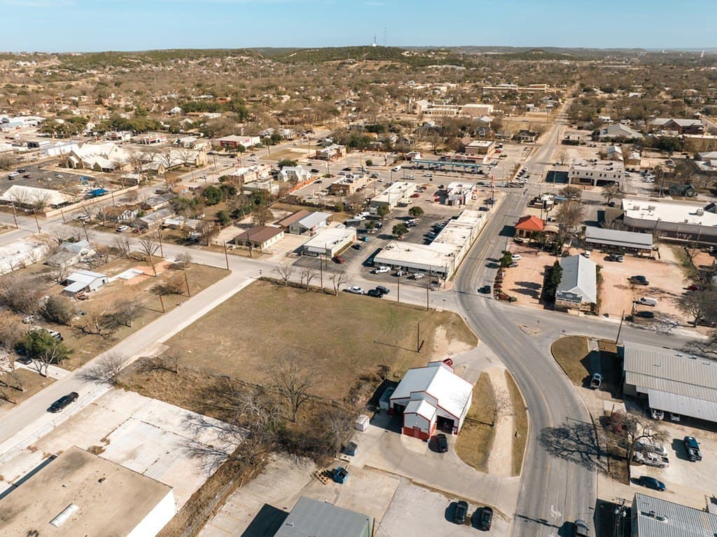 0.75 acres in Kerr County - photo 13