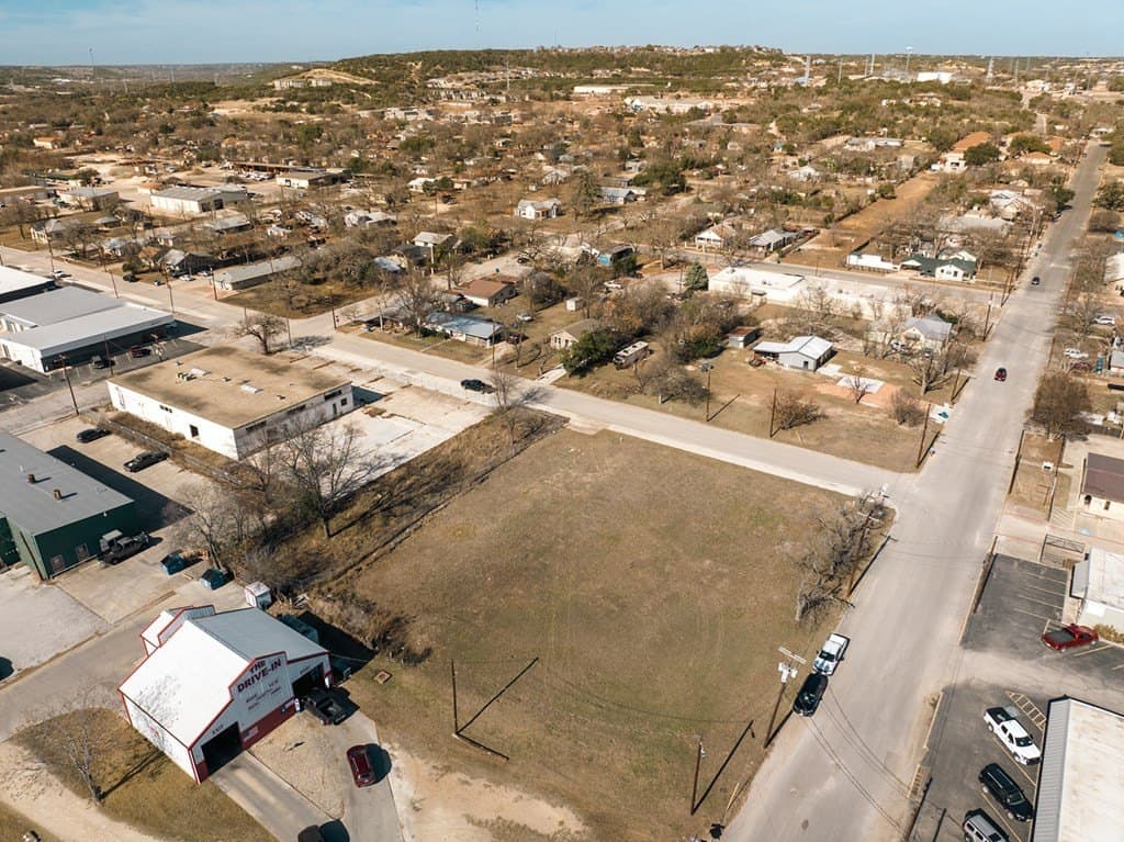 0.75 acres in Kerr County - photo 11
