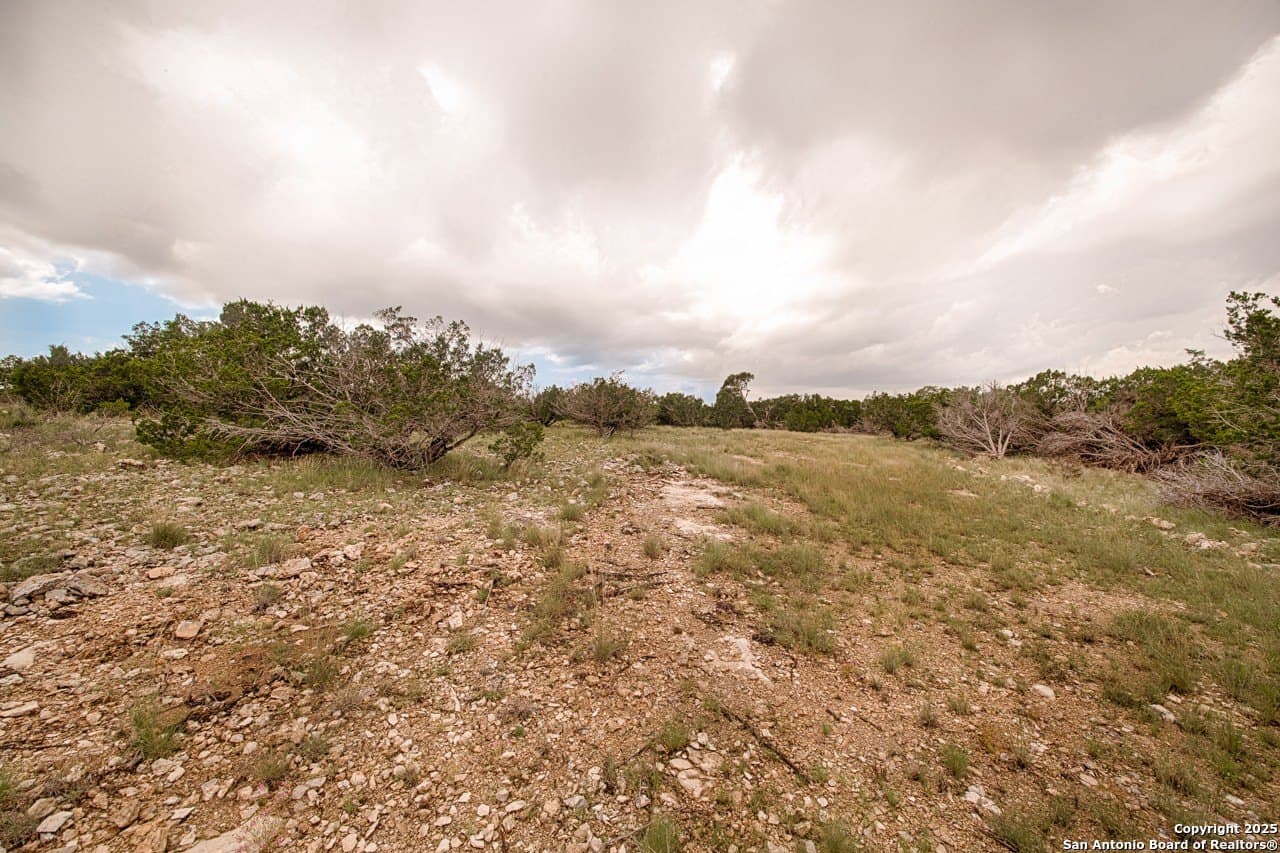 10.17 acres in Kimble County gallery image 4