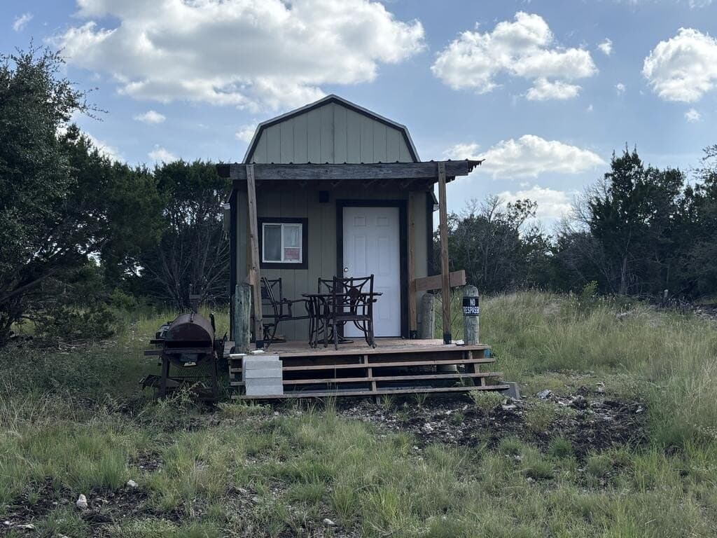 20 acres in Edwards County - photo 2