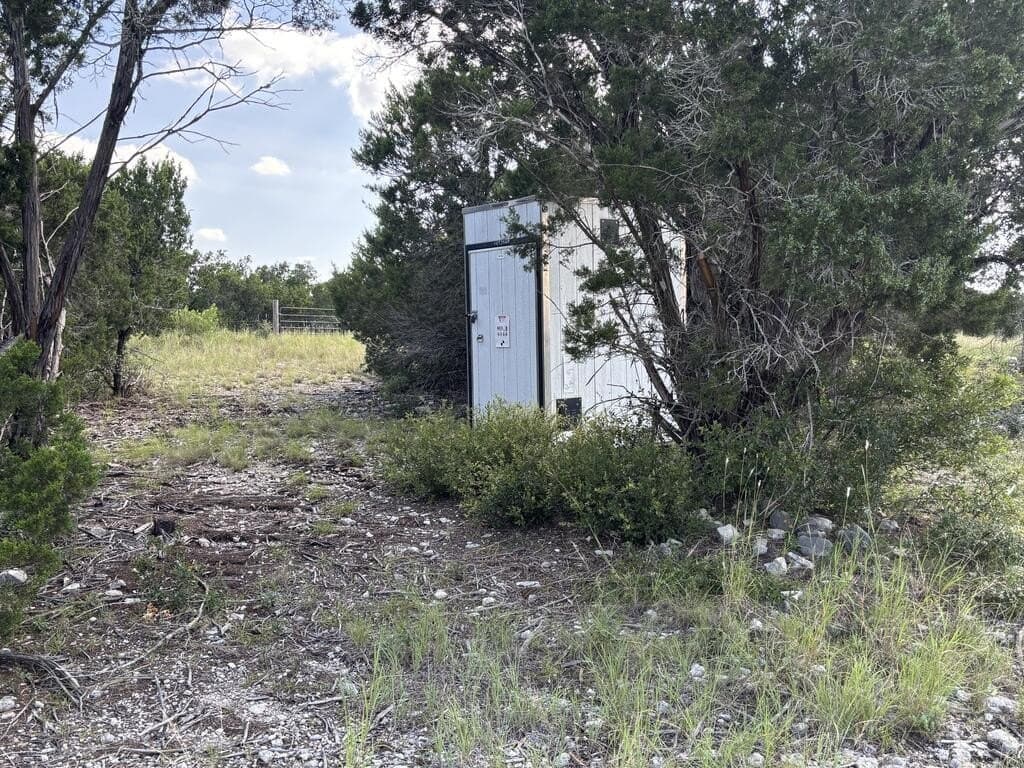 20 acres in Edwards County - photo 38