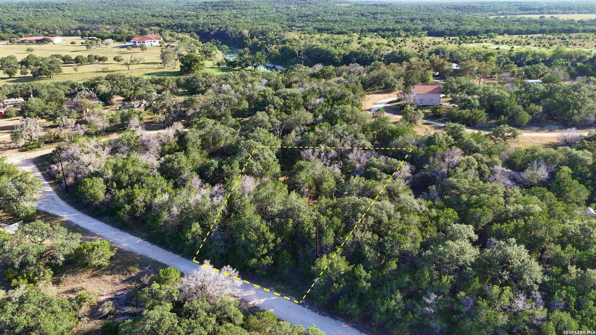 0.31 acres in Comal County - photo 2