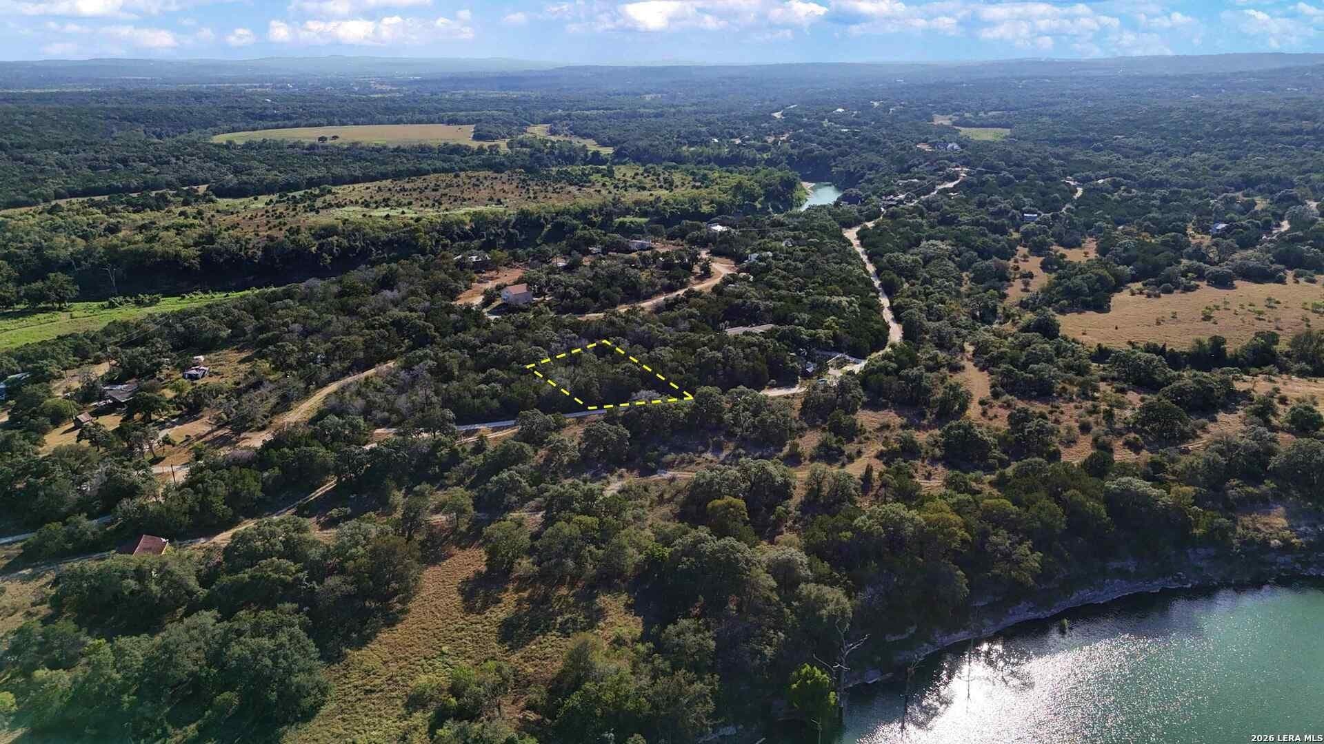 0.31 acres in Comal County - photo 5