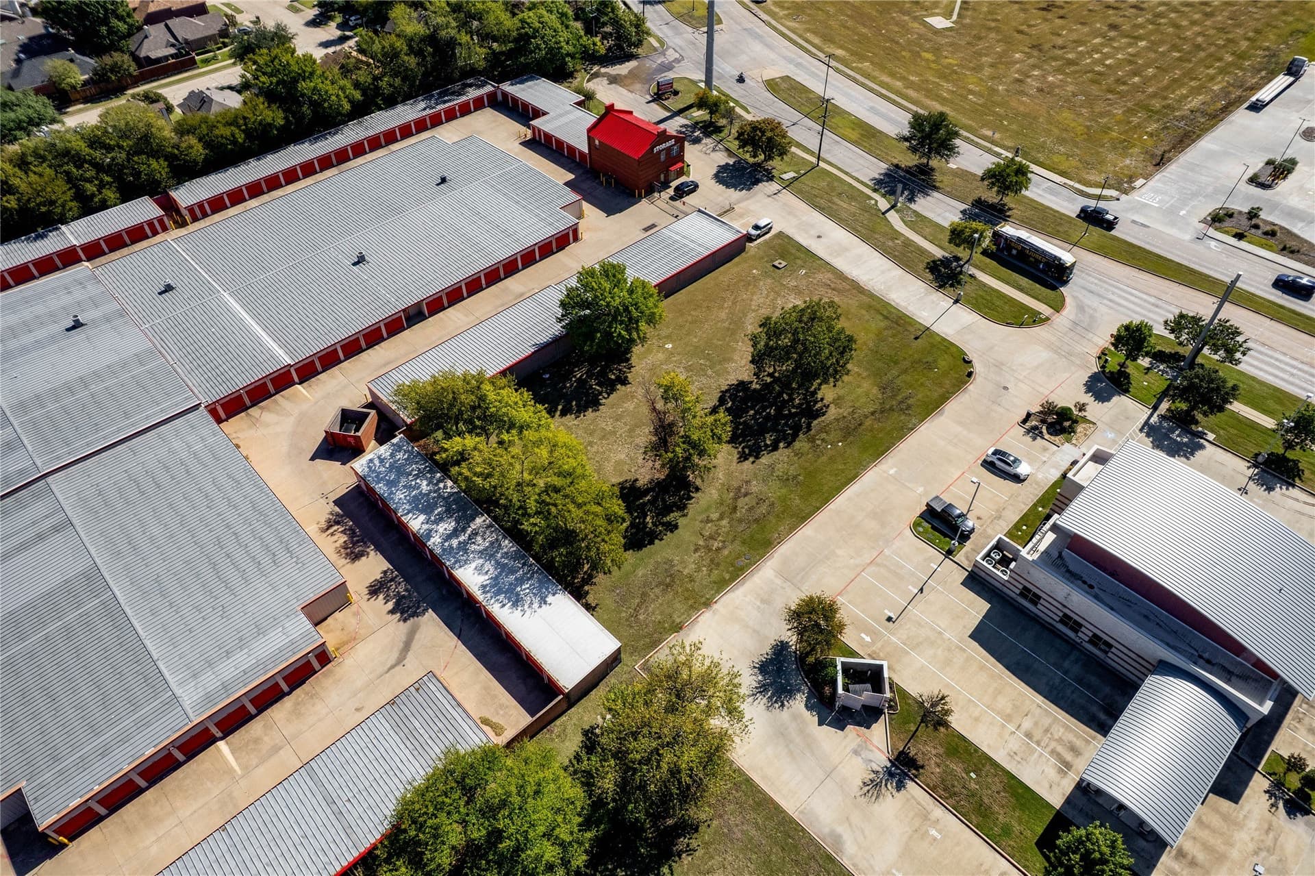 0.76 acres in Dallas County - photo 11