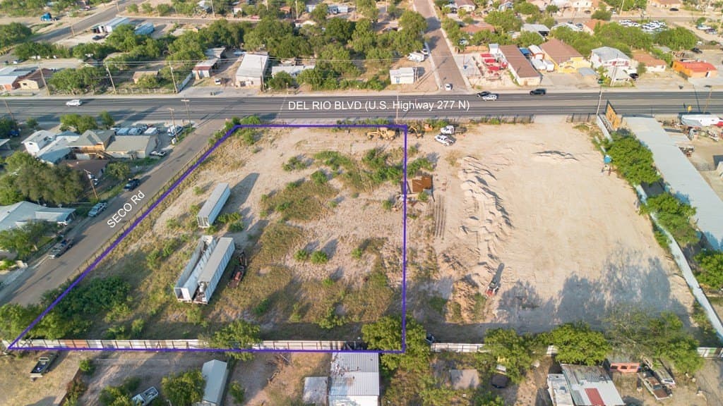 1.36 acres in Maverick County - photo 8