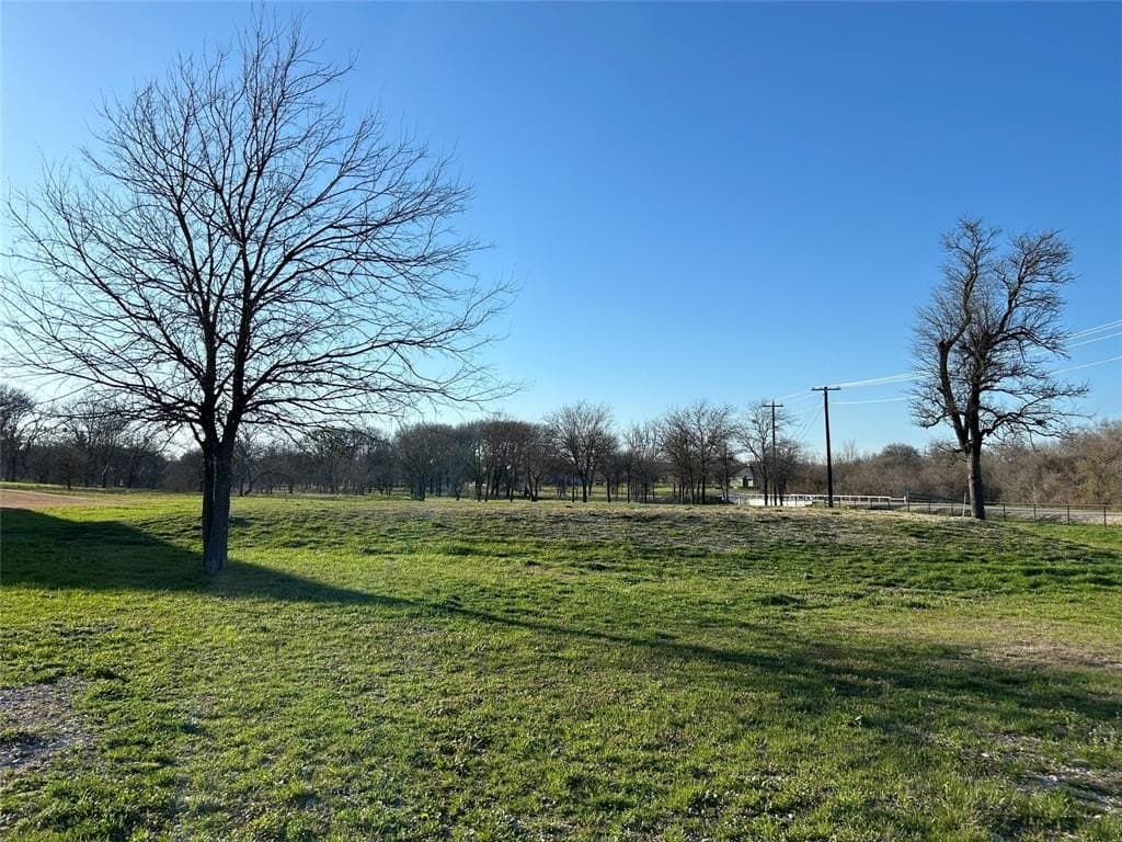 2.01 acres in Parker County gallery image 3