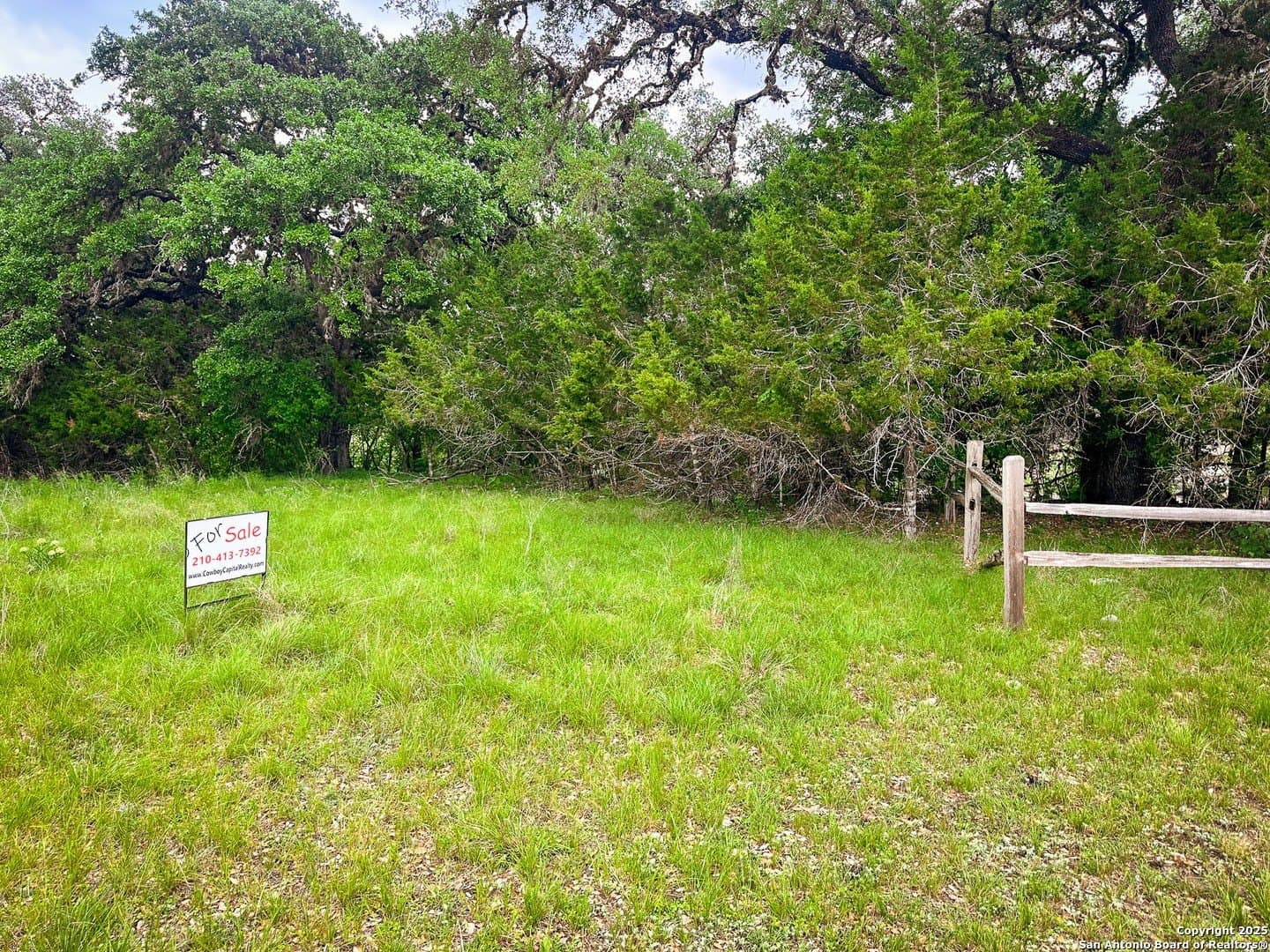 0.24 acres in Bandera County - photo 11