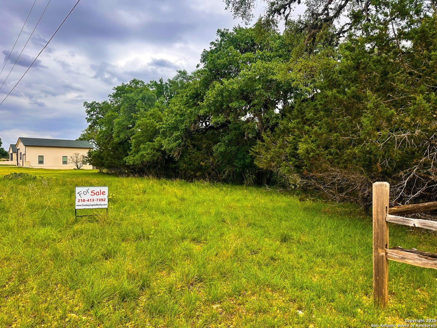0.24 acres in Bandera County gallery image 4