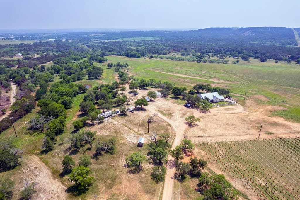 72.7 acres in Gillespie County gallery image 3