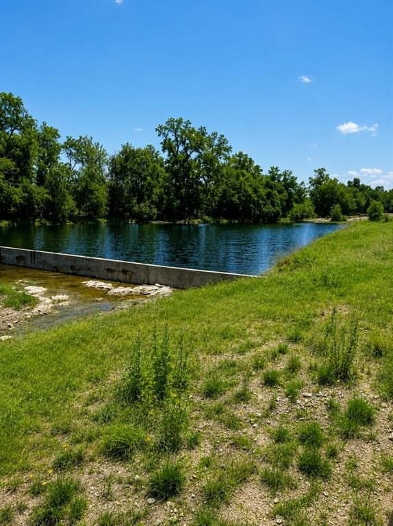 24 acres in Blanco County gallery image 3
