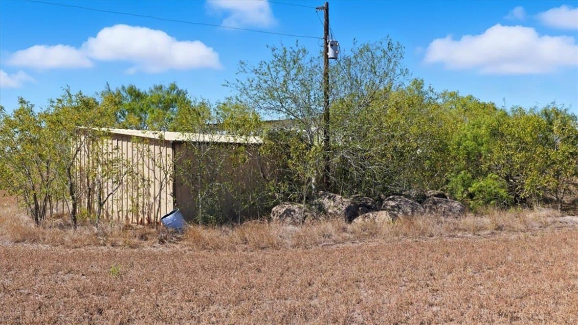 8.74 acres in Nueces County gallery image 4