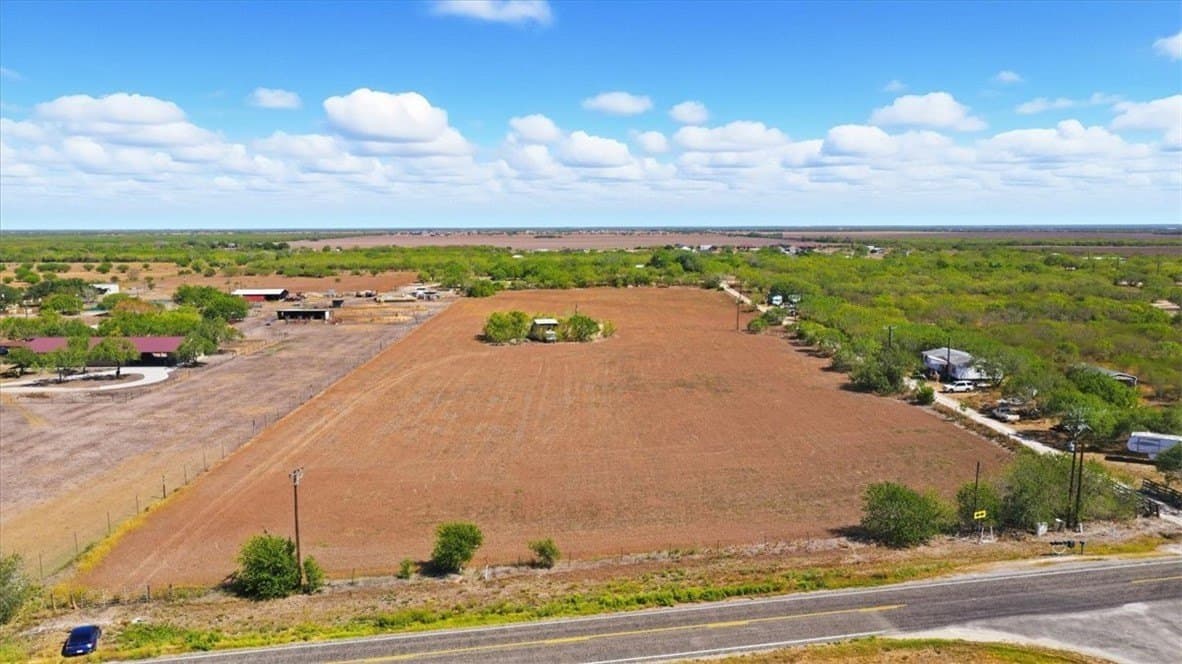 8.74 acres in Nueces County