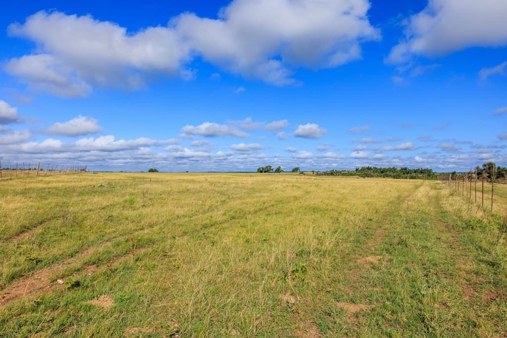 199.82 acres in Gillespie County gallery image 4