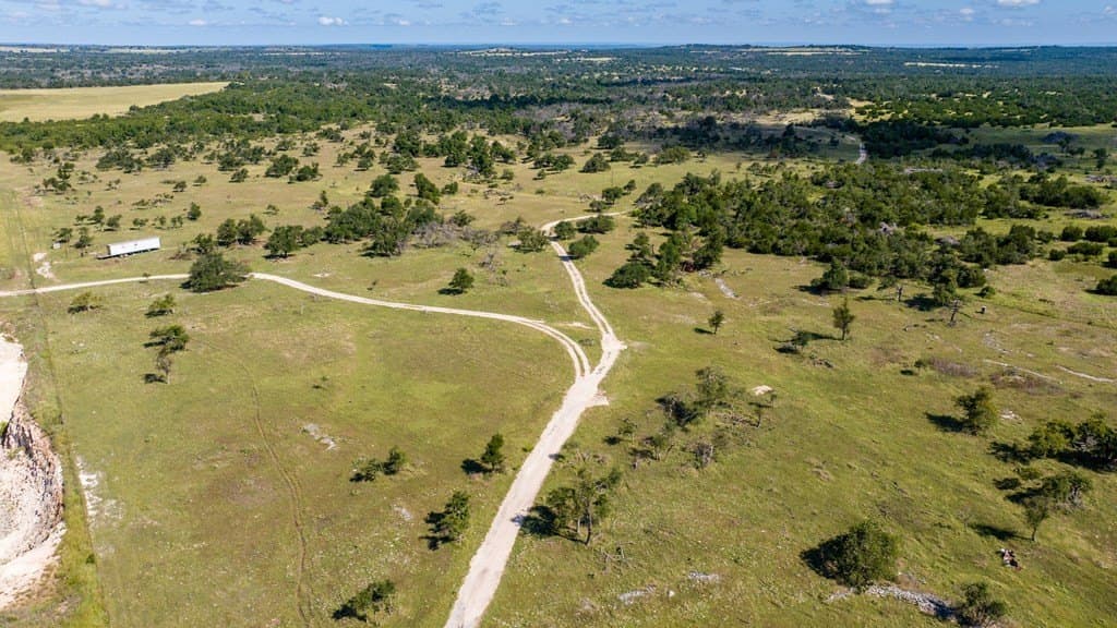 199.82 acres in Gillespie County - photo 6