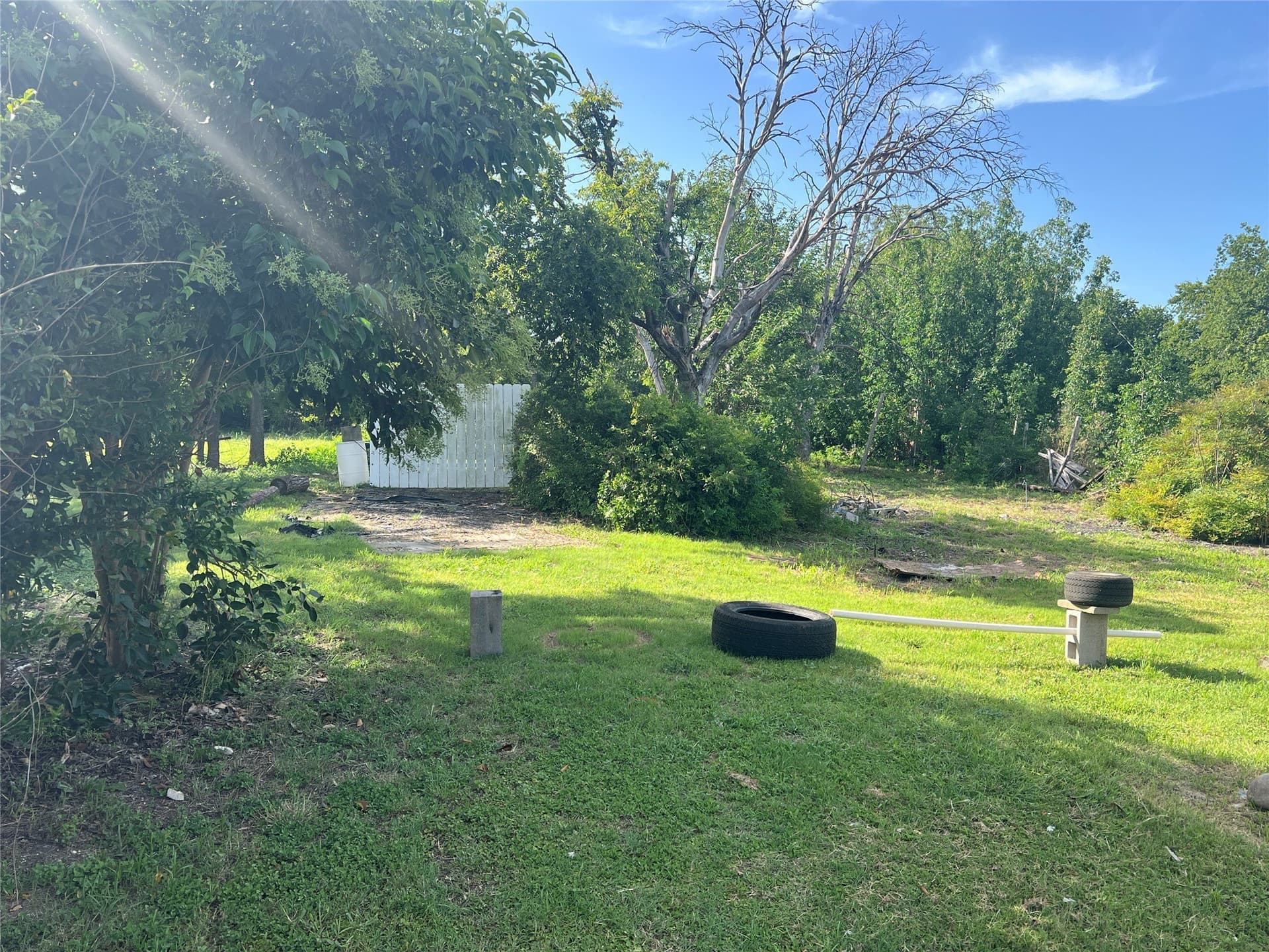 0.27 acres in Ellis County - photo 3