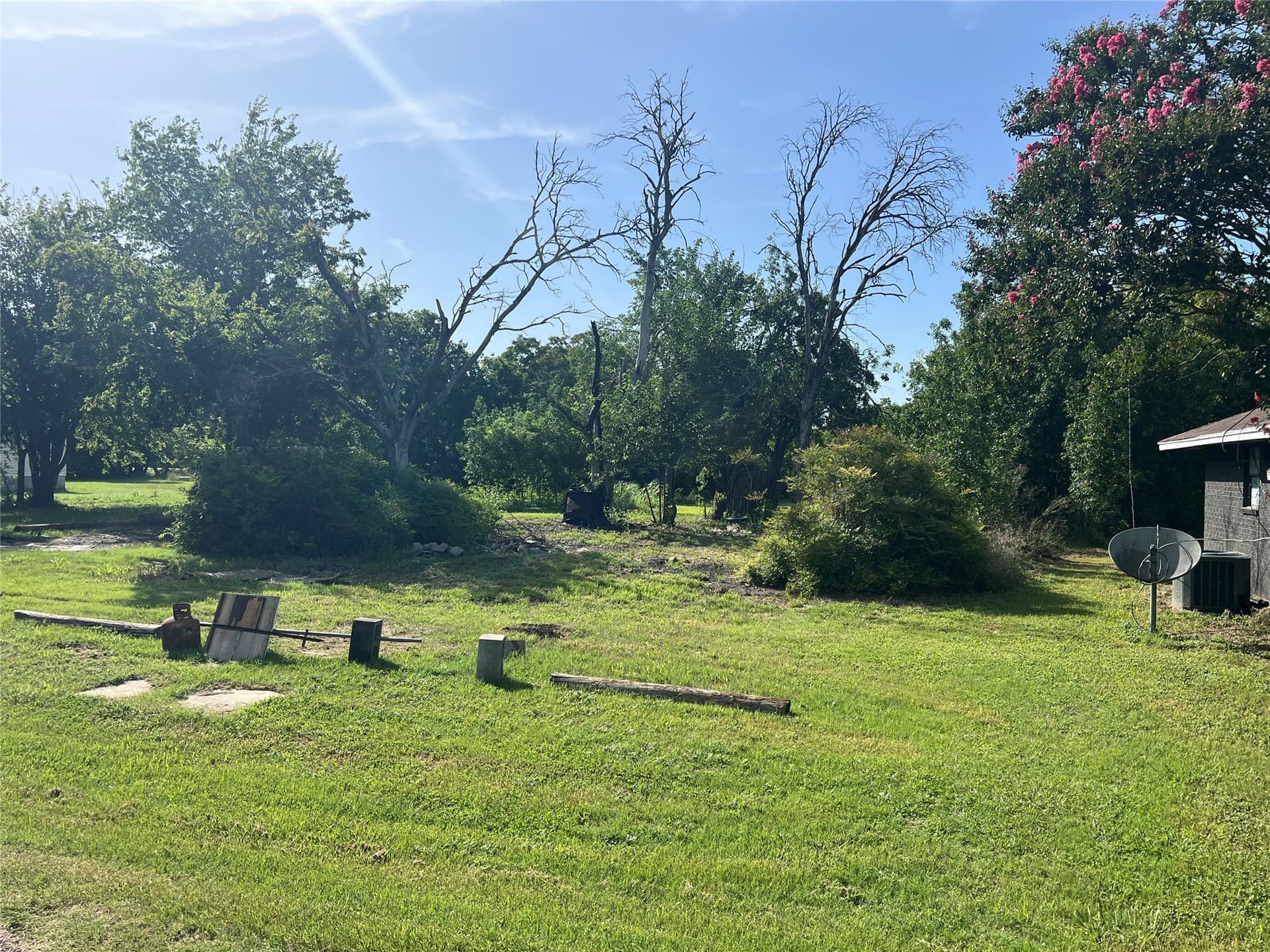 0.27 acres in Ellis County - photo 2