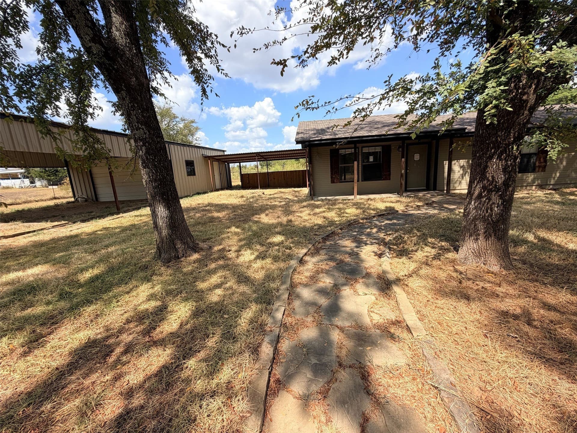 5 acres in Grayson County