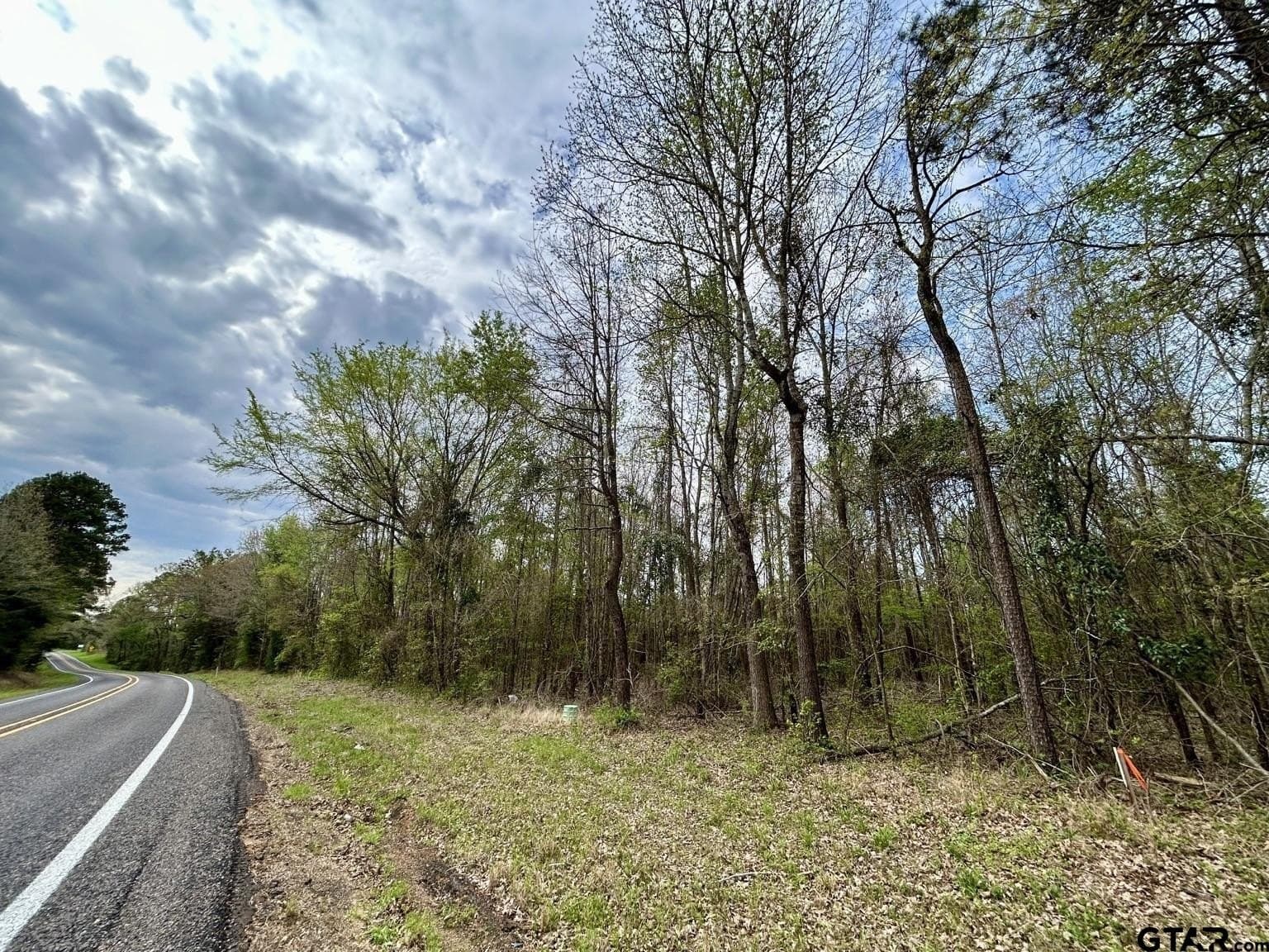 4.93 acres in Camp County