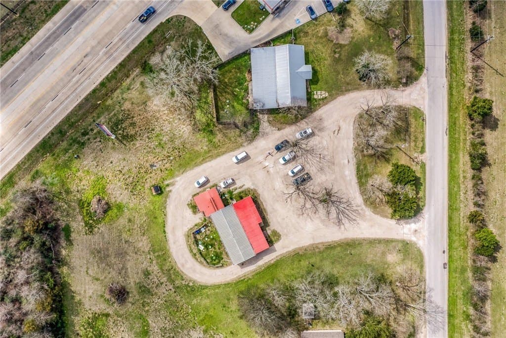2.5 acres in MONTGOMERY County - photo 9