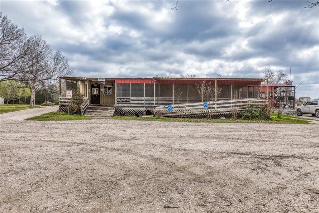 2.5 acres in MONTGOMERY County - photo 10