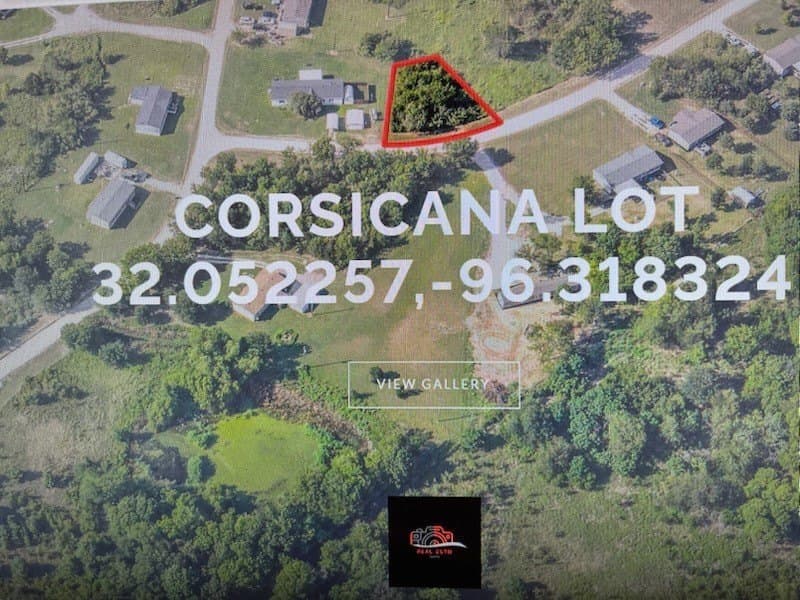 0.37 acres in Navarro County