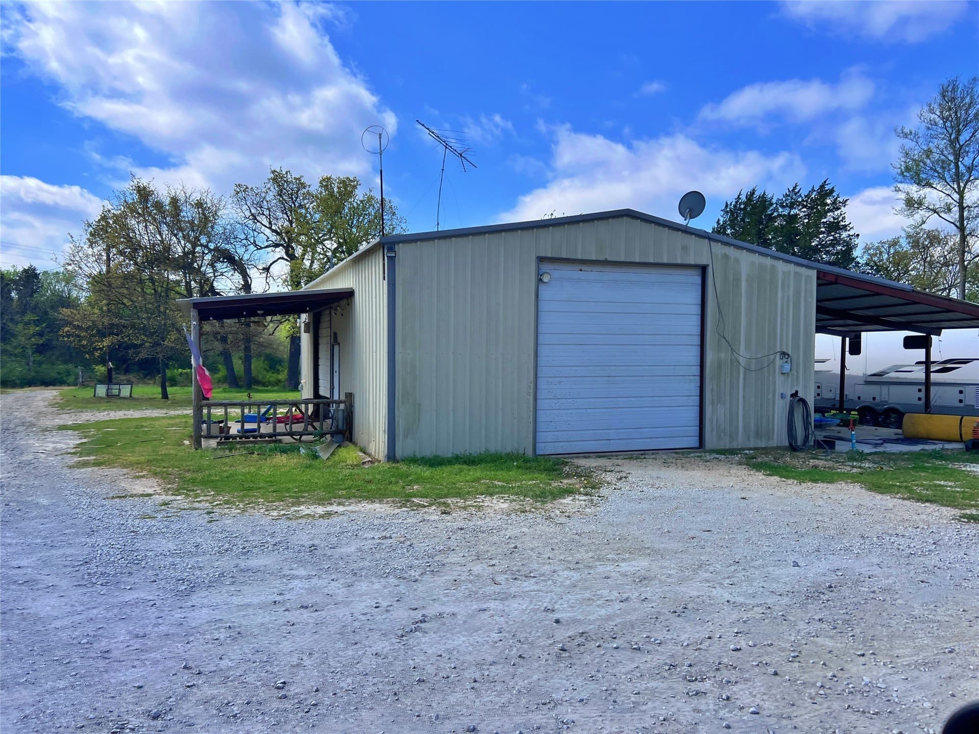 34.6 acres in Cooke County - photo 37