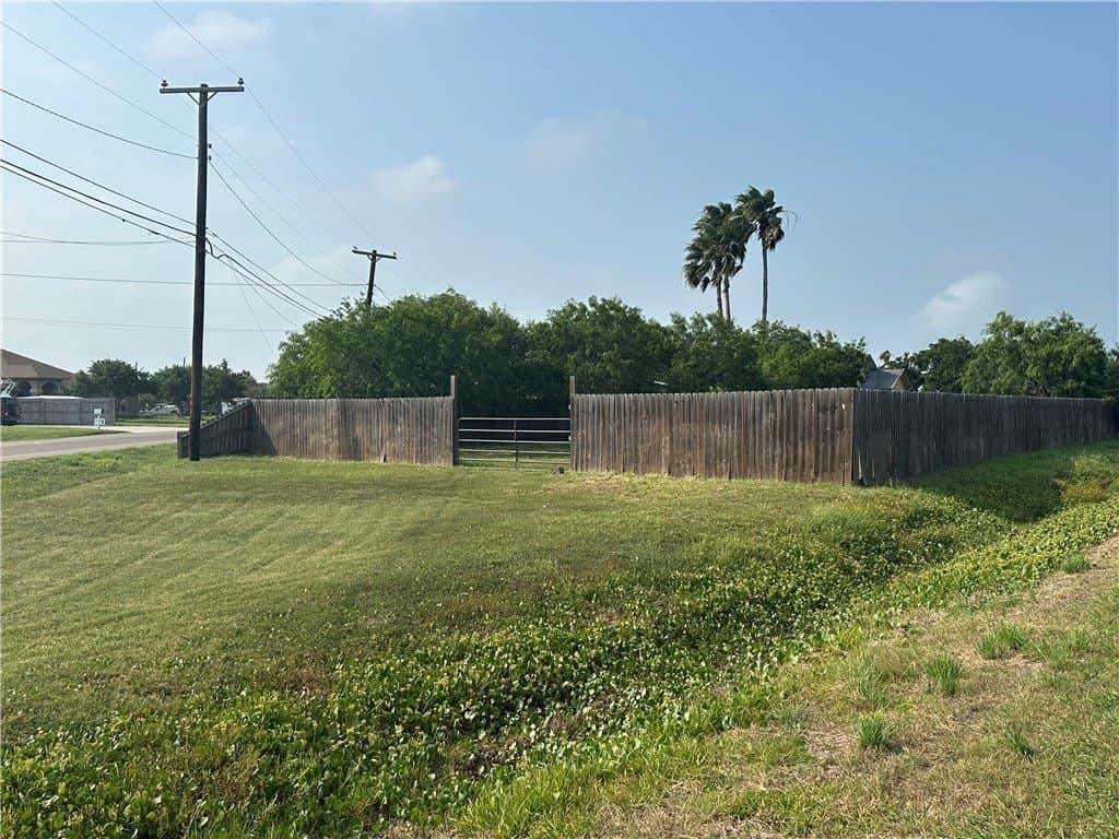 0.29 acres in Nueces County - photo 27
