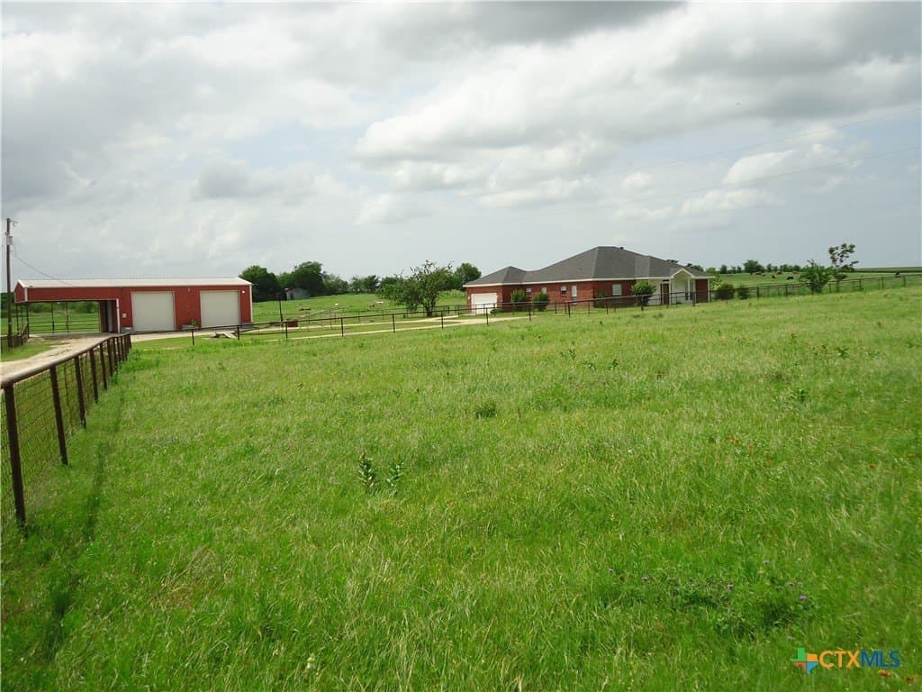 16.96 acres in Bell County - photo 6