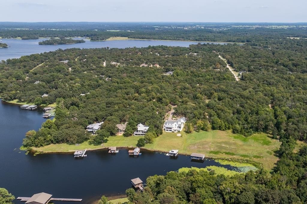 1.37 acres in Henderson County - photo 20