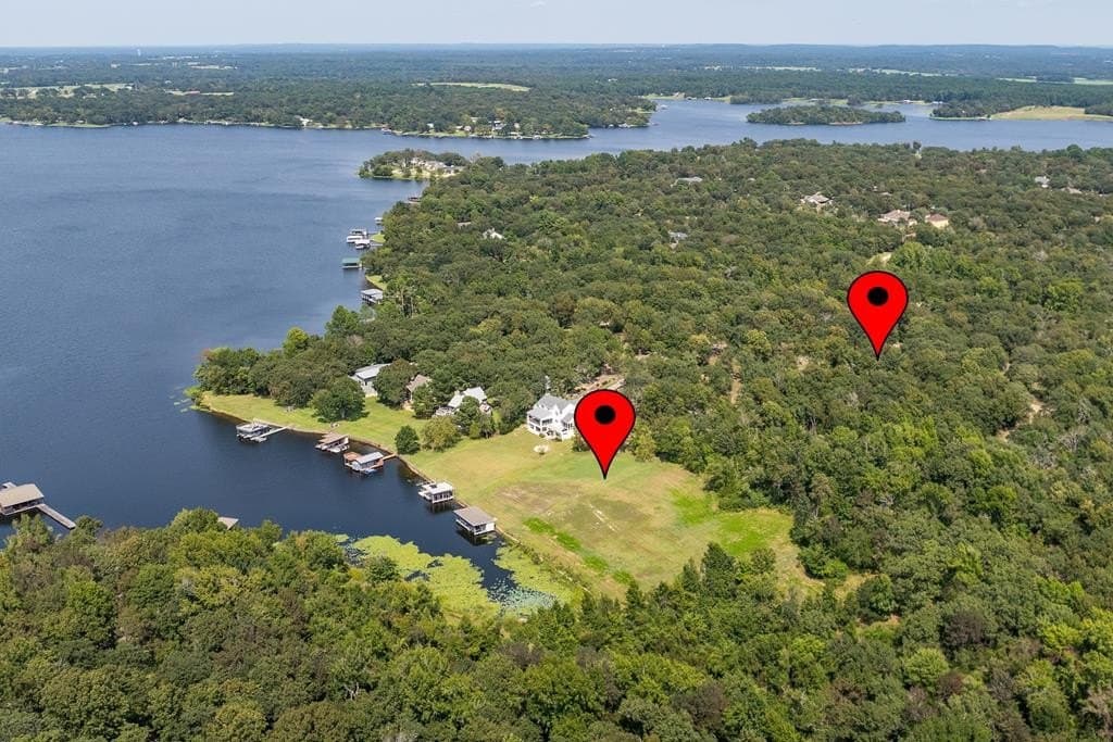 1.37 acres in Henderson County