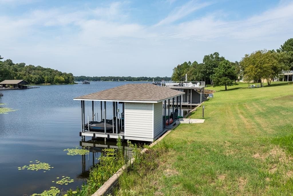 1.37 acres in Henderson County - photo 12