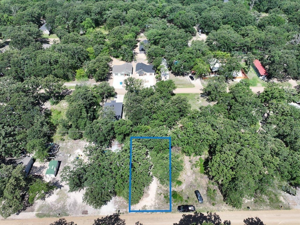 0.1 acres in Henderson County gallery image 3