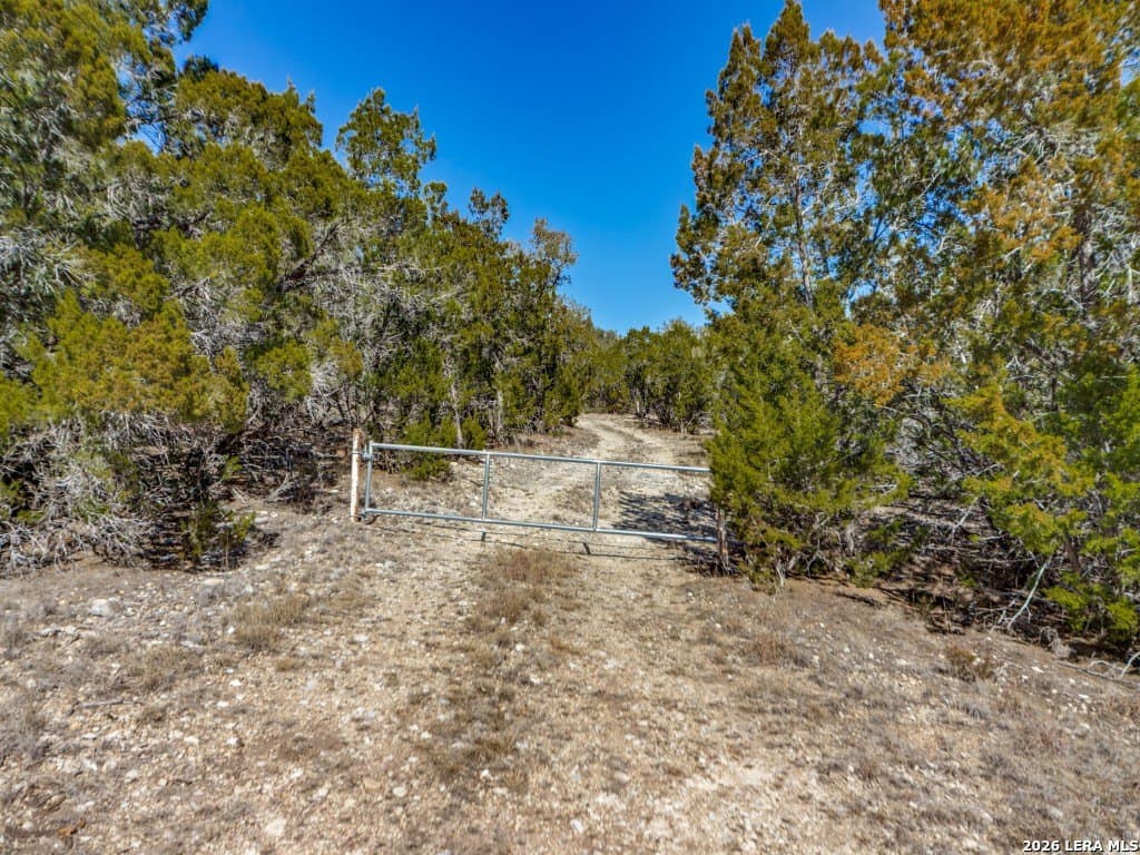 8.5 acres in Bandera County